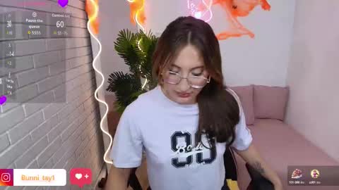 Snapshot of bunni_tay chatting on 10-11-25, 11:31 Bunni online show from 10-11-25, 11:31