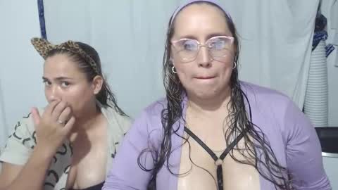 bunniosito online show from 11-07-25, 01:38