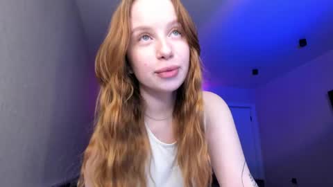 Snapshot of bunny_shinel chatting on 05-15-26, 02:35 Mary online show from 05-15-26, 02:35