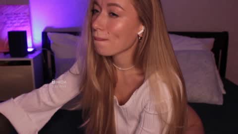 B U N N Y online show from 01-05-25, 10:10