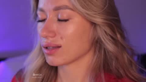 B U N N Y online show from 09-25-25, 03:54