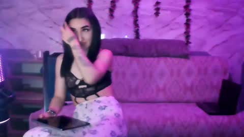 bunnybliss2 online show from 04-26-26, 07:44