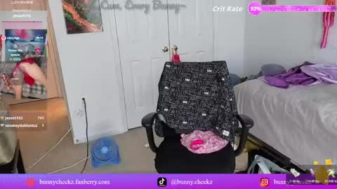 Snapshot of bunnycheekz chatting on 05-11-26, 01:50 Tokki bunny online show from 05-11-26, 01:50