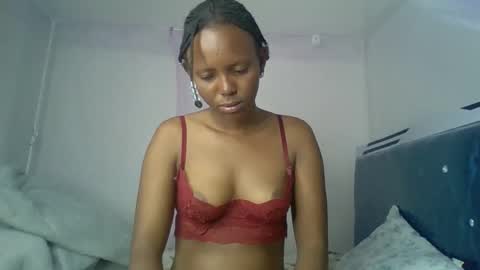 bunnydiva_ online show from 05-27-26, 02:41