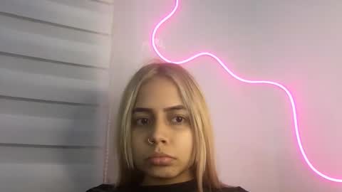 bunnylove_07 online show from 01-12-26, 11:21