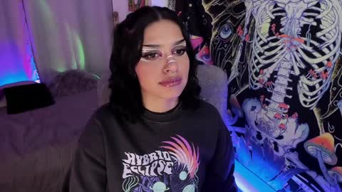   online show from 01-06-25, 02:58