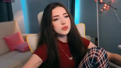 Snapshot of burnflower chatting on 06-14-26, 04:47 Amelia online show from 06-14-26, 04:47