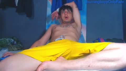 Snapshot of burningboyy chatting on 02-28-26, 09:43 independiente online show from 02-28-26, 09:43