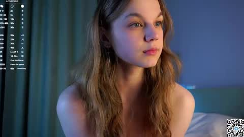 Snapshot of burnletitallburn chatting on 02-27-25, 11:15 Jessica online show from 02-27-25, 11:15
