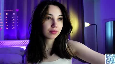 Snapshot of burnletitallburn chatting on 03-05-25, 01:21 Jessica online show from 03-05-25, 01:21