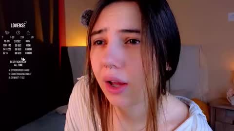 Snapshot of burnletitallburn chatting on 09-16-25, 03:07 Jessica online show from 09-16-25, 03:07