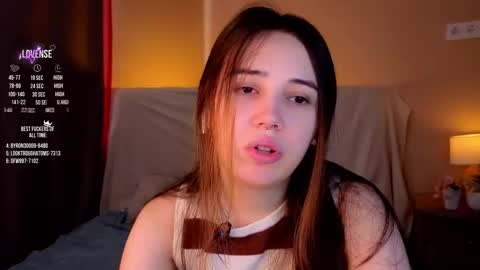 Snapshot of burnletitallburn chatting on 10-08-25, 02:53 Jessica online show from 10-08-25, 02:53