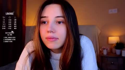 Snapshot of burnletitallburn chatting on 10-16-25, 02:56 Jessica online show from 10-16-25, 02:56
