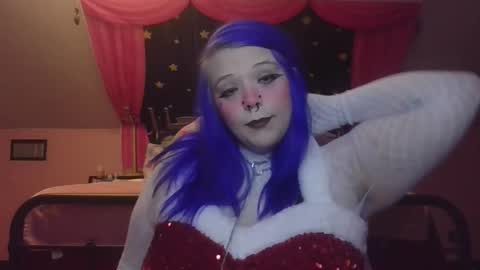 Snapshot of burnthemail chatting on 12-20-25, 07:37 lilly online show from 12-20-25, 07:37