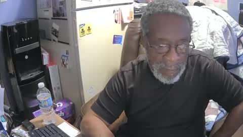 bushhunter23 online show from 01-09-25, 01:29