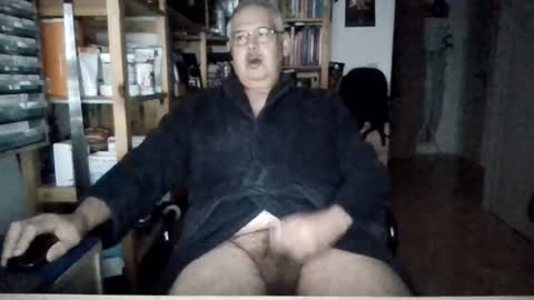 Snapshot of busibaer666 chatting on 06-13-26, 02:53 busi online show from 06-13-26, 02:53