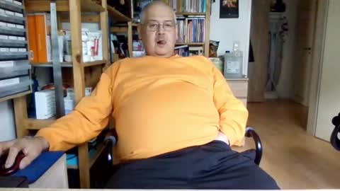 Snapshot of busibaer666 chatting on 06-14-26, 03:25 busi online show from 06-14-26, 03:25