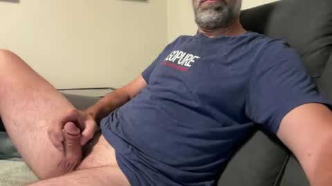 Snapshot of busterjon chatting on 06-29-26, 01:11 Jon online show from 06-29-26, 01:11