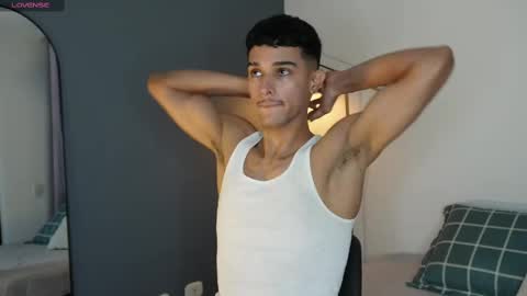 Snapshot of busterspinter chatting on 11-01-25, 05:59 Buster independent model online show from 11-01-25, 05:59