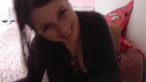 Snapshot of bustygf chatting on 03-19-26, 02:10 anna online show from 03-19-26, 02:10