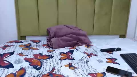 bustytessa37 online show from 10-15-25, 03:12