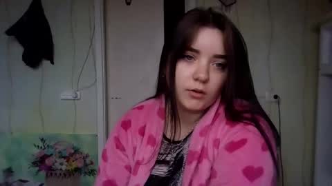 butterfly18988 online show from 11-06-25, 09:10