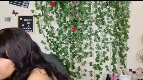 butterfly booty online show from 02-20-25, 03:34