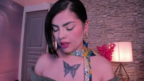 Snapshot of butterflyx39 chatting on 05-13-26, 12:02 Lia Butterfly online show from 05-13-26, 12:02