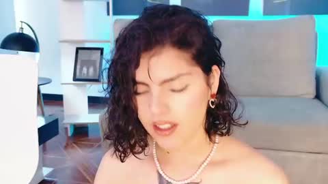 Snapshot of butterflyx39 chatting on 07-04-26, 07:09 Lia Butterfly online show from 07-04-26, 07:09