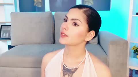 Snapshot of butterflyx39 chatting on 07-05-26, 12:12 Lia Butterfly online show from 07-05-26, 12:12