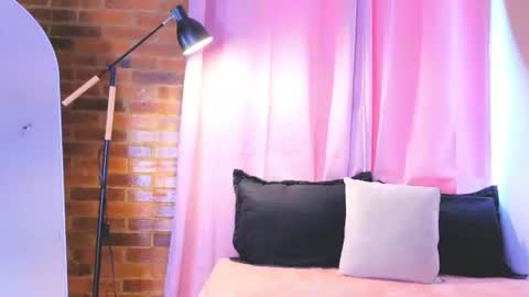 Snapshot of butterflyx39 chatting on 07-15-26, 07:08 Lia Butterfly online show from 07-15-26, 07:08