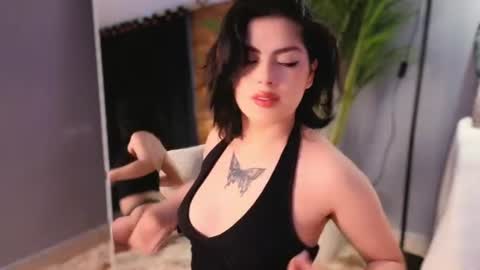Snapshot of butterflyx39 chatting on 07-23-26, 12:14 Lia Butterfly online show from 07-23-26, 12:14
