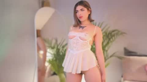 Snapshot of butterflyx39 chatting on 08-01-26, 12:15 Lia Butterfly online show from 08-01-26, 12:15