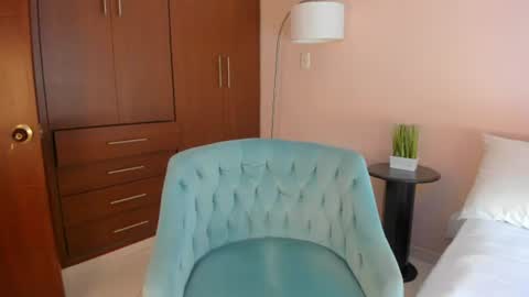 Snapshot of buunnyyhot chatting on 06-30-26, 01:34 Rosse online show from 06-30-26, 01:34