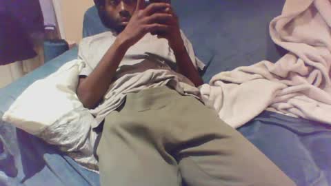 Snapshot of buzsy chatting on 12-11-24, 12:23 Buzsy online show from 12-11-24, 12:23