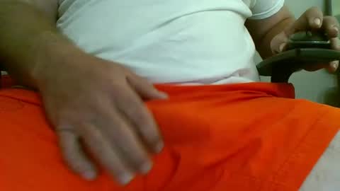 Snapshot of bwc44u chatting on 09-16-25, 07:59 bwc44u online show from 09-16-25, 07:59