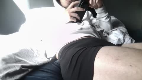 Snapshot of bwc_sebb chatting on 10-31-25, 10:16 bwc_sebb online show from 10-31-25, 10:16