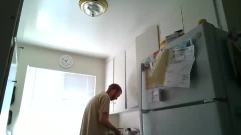 Snapshot of bwcwhiteboy94 chatting on 10-28-25, 07:49 bwcwhiteboy94 online show from 10-28-25, 07:49