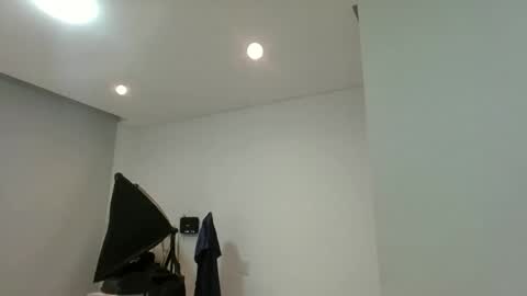 salome online show from 11-22-25, 04:22