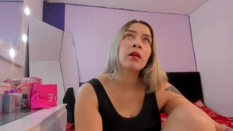 Snapshot of byanca_winklar chatting on 12-21-24, 02:26 online show from 12-21-24, 02:26