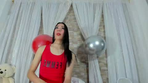 Snapshot of bylie_hills chatting on 01-15-25, 02:02 bylie_hills online show from 01-15-25, 02:02