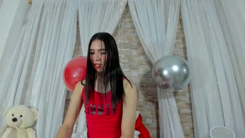 Snapshot of bylie_hills chatting on 01-15-25, 05:05 bylie_hills online show from 01-15-25, 05:05