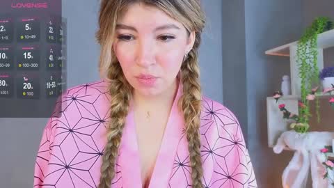 Kira online show from 01-10-25, 08:18