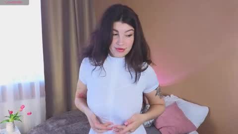 Kira online show from 02-25-25, 07:09