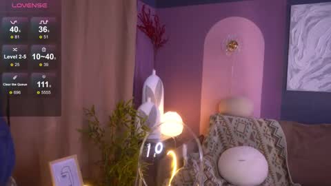 Kira online show from 10-09-25, 03:43