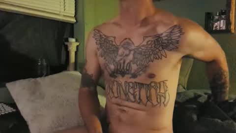 Snapshot of c4tf1sh chatting on 11-15-25, 06:44 1DontR3member online show from 11-15-25, 06:44