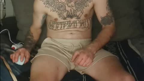 Snapshot of c4tf1sh chatting on 02-02-26, 08:35 1DontR3member online show from 02-02-26, 08:35