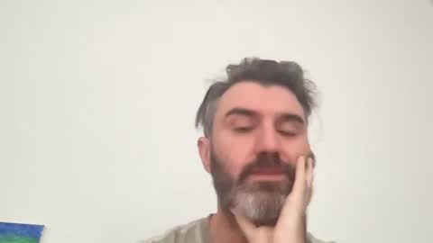 Snapshot of c_life128 chatting on 10-17-25, 09:17 c_life128 online show from 10-17-25, 09:17