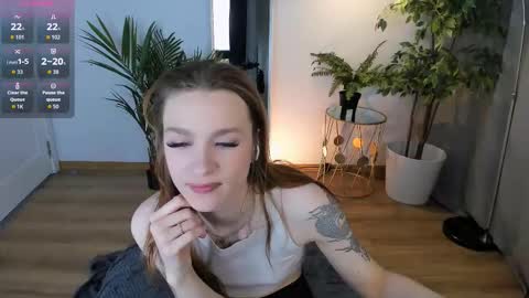 Polly online show from 11-22-25, 09:36