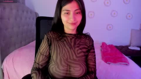 Snapshot of caami02 chatting on 03-25-26, 01:33 caami02 online show from 03-25-26, 01:33